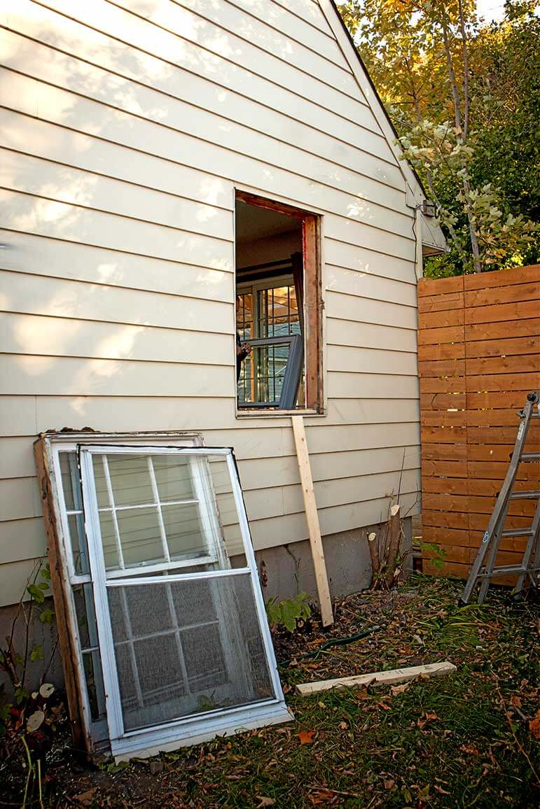 A full frame installation of double hung RevoCell® Windows.